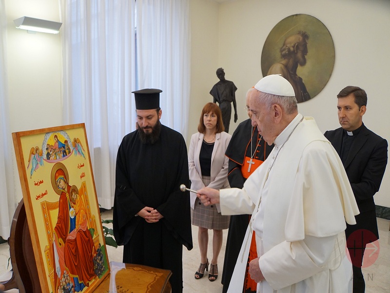 Siria Papa Francisco bendice Virgen de los Dolores web