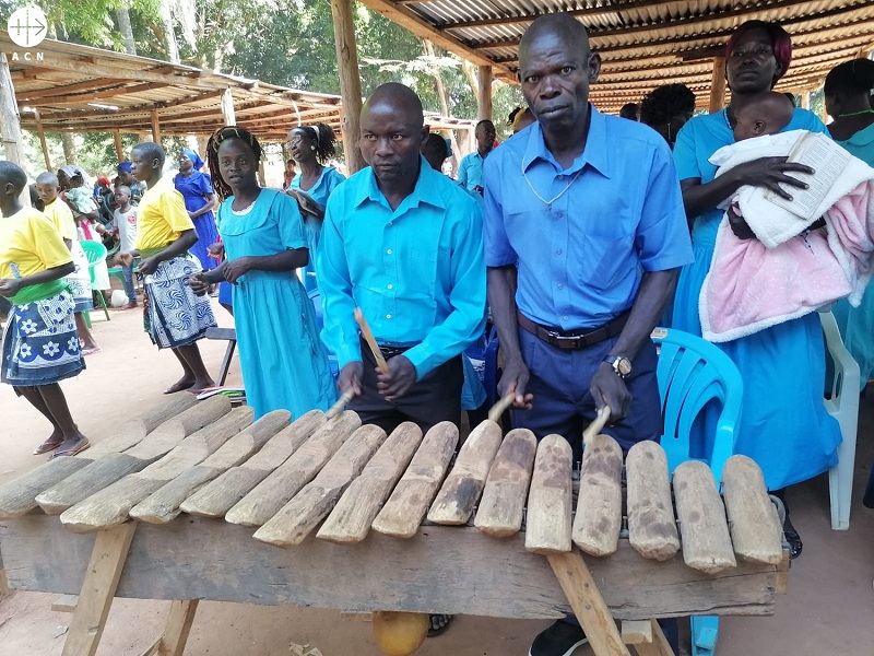 Sudán del Sur personas tocando música