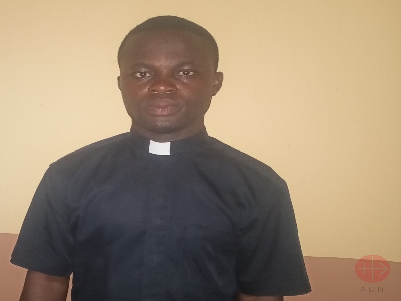 Nigeria sacerdote da testimonio del atentado