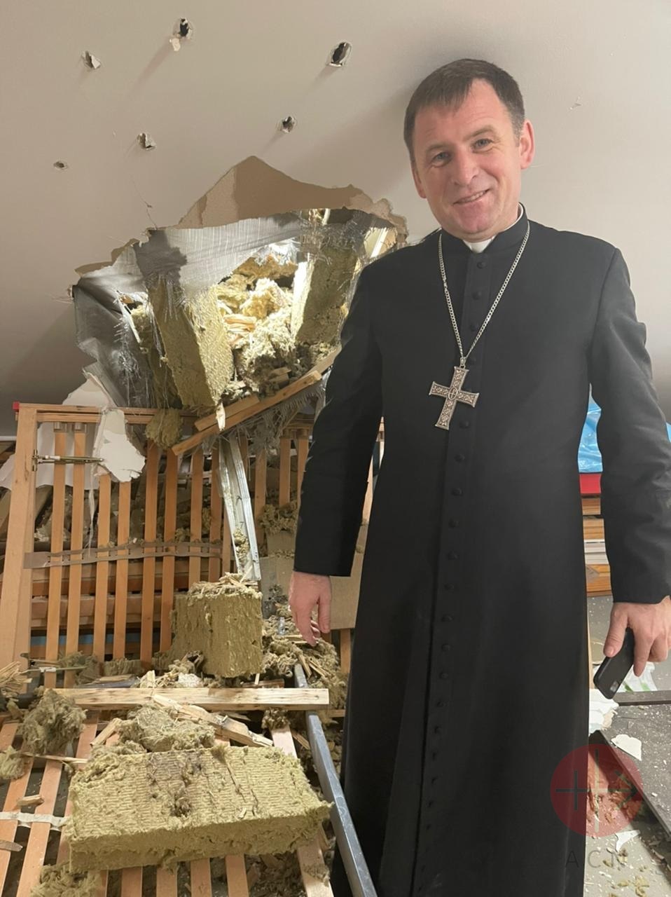 Ucrania casa del obispo Pavlo Honcharuk’s house damaged due the attacks