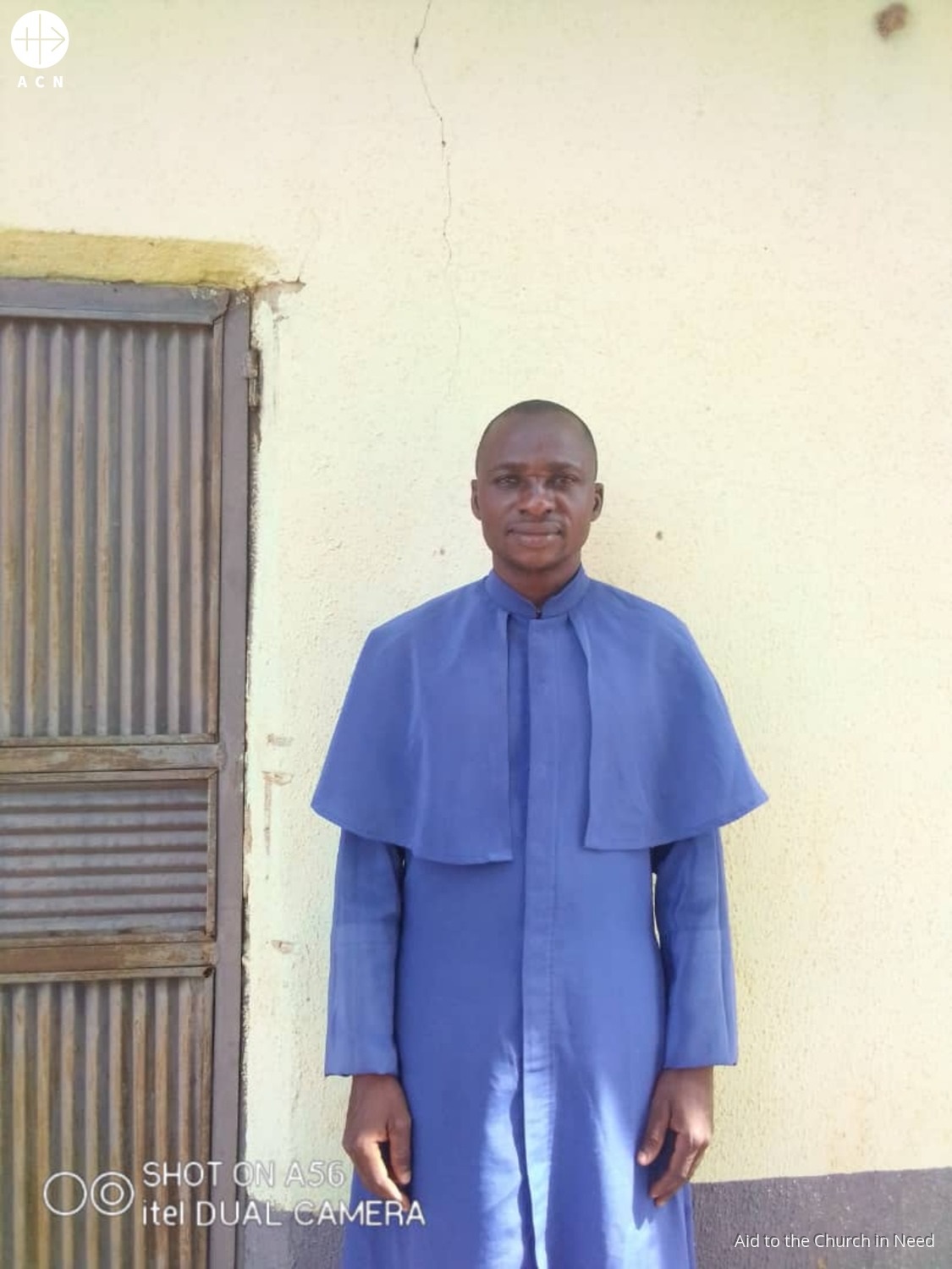 Nigeria Emmanuel Joseph, catequista de la Iglesia Católica St. Moses que sobrevivió después del ataque terrorista