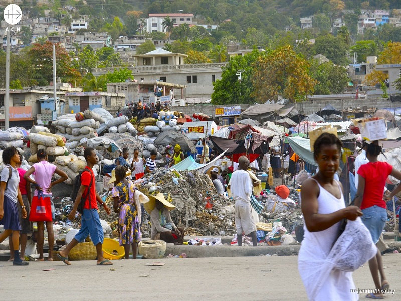 Haití calle llena de basura