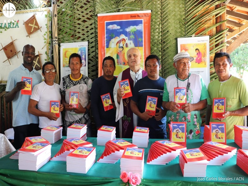 Brasil biblia del niños catequistas