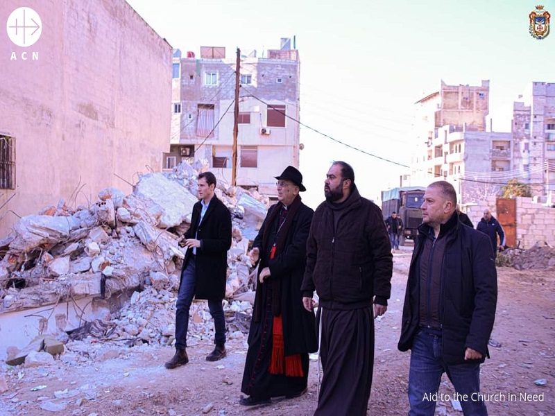 Siria terremoto Lattakis Xavier Bisits, el cardenal Mario Zenari y el padre Fadi Azar