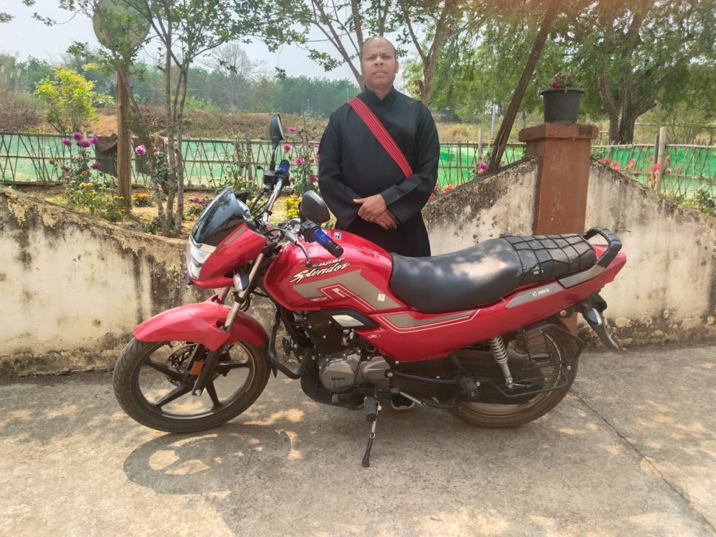 Sacerdotes en Assam India