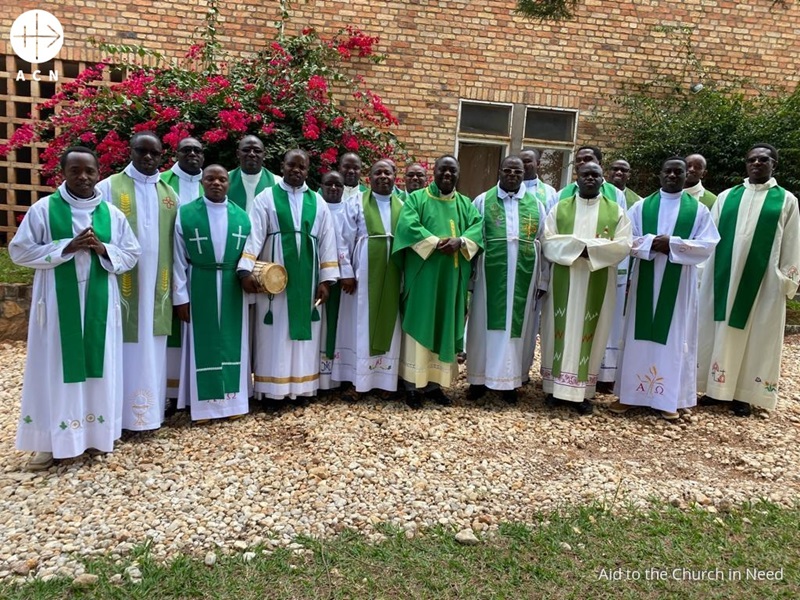 Sacerdotes de Gikongoro